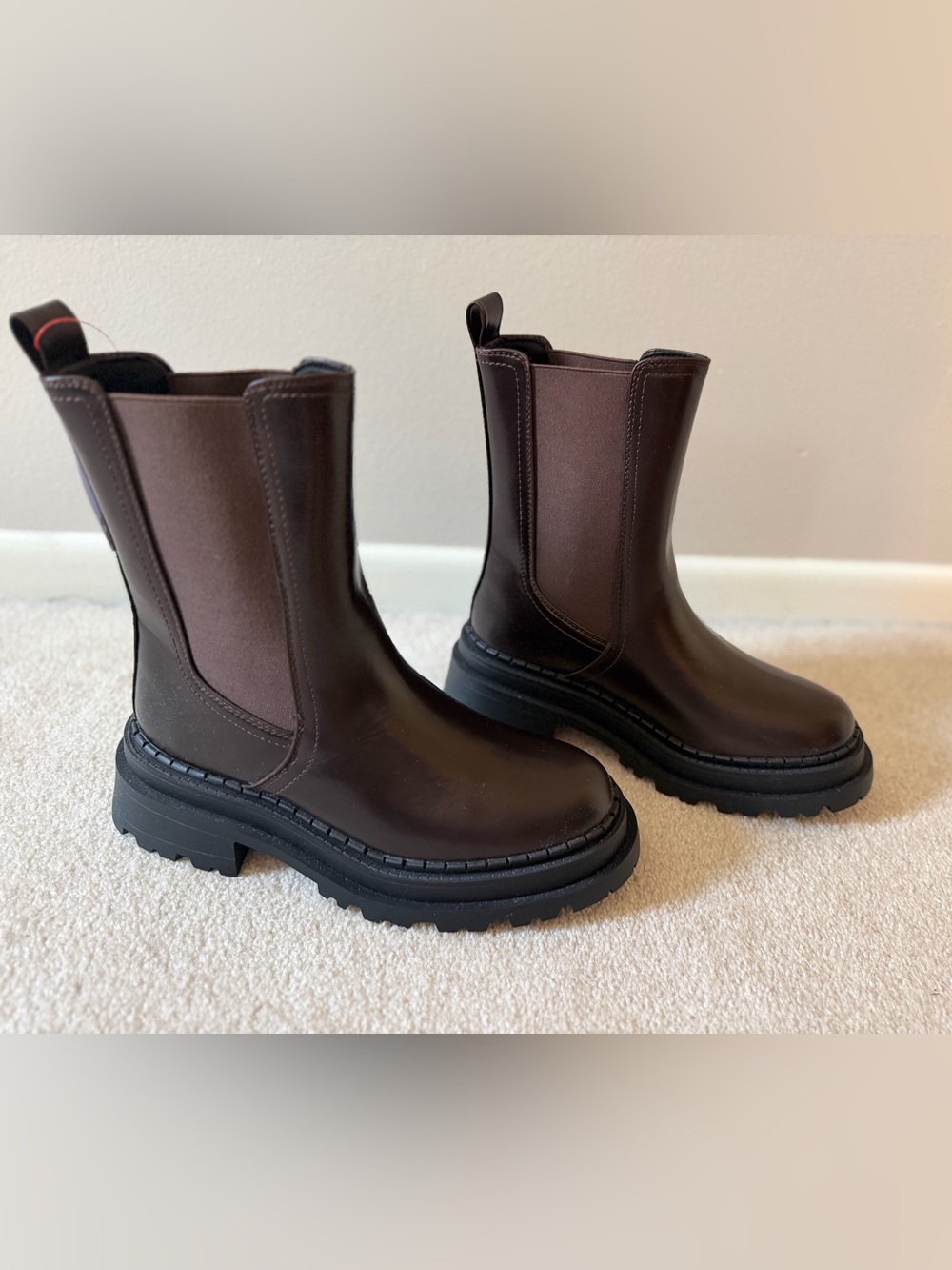NWT ASOS Chunky Chelsea Boots in Dark Brown
